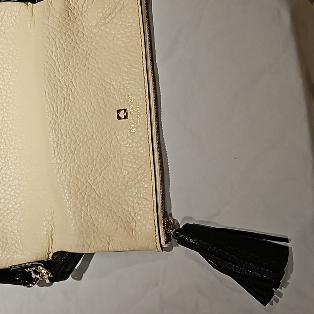 Kate Spade Leather Purse - Picture 7 of 9